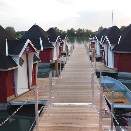 Maritime Freizeit Camp "Mfc" Erfurter Seen 部屋 写真