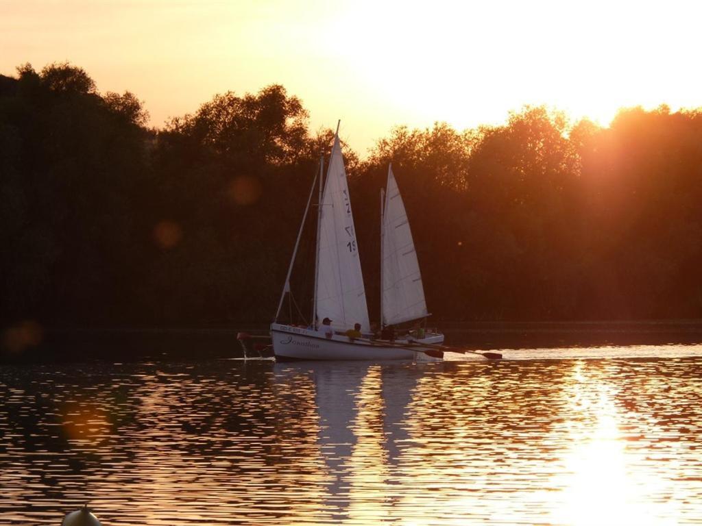Maritime Freizeit Camp "Mfc" Erfurter Seen エクステリア 写真