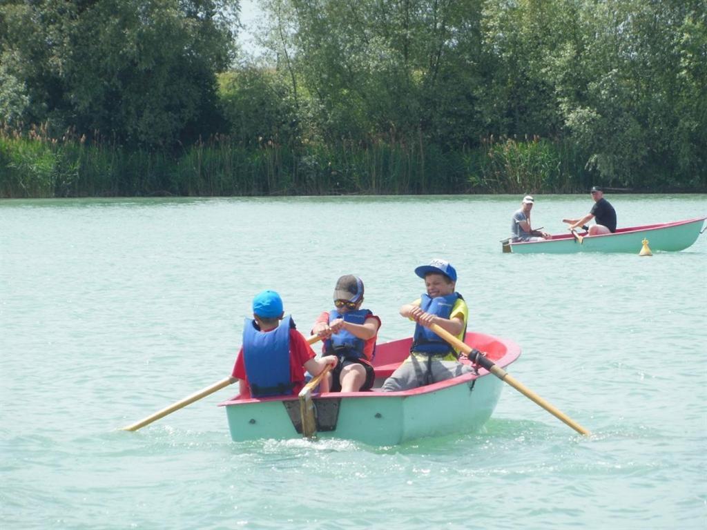 Maritime Freizeit Camp "Mfc" Erfurter Seen エクステリア 写真