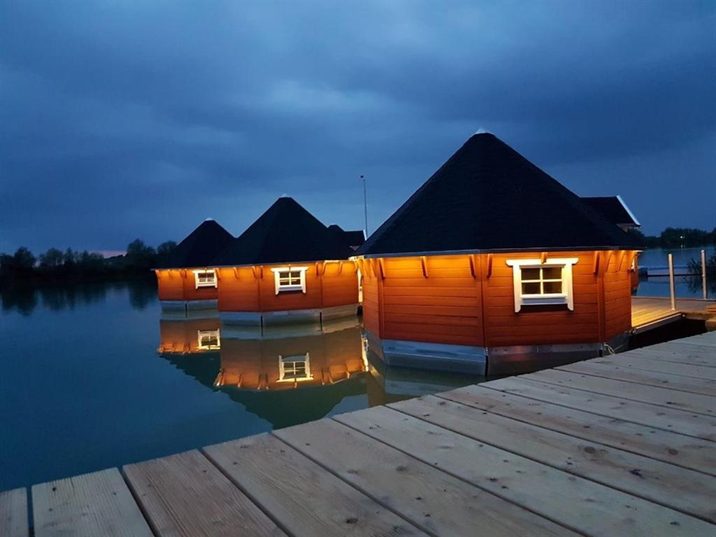 Maritime Freizeit Camp "Mfc" Erfurter Seen エクステリア 写真
